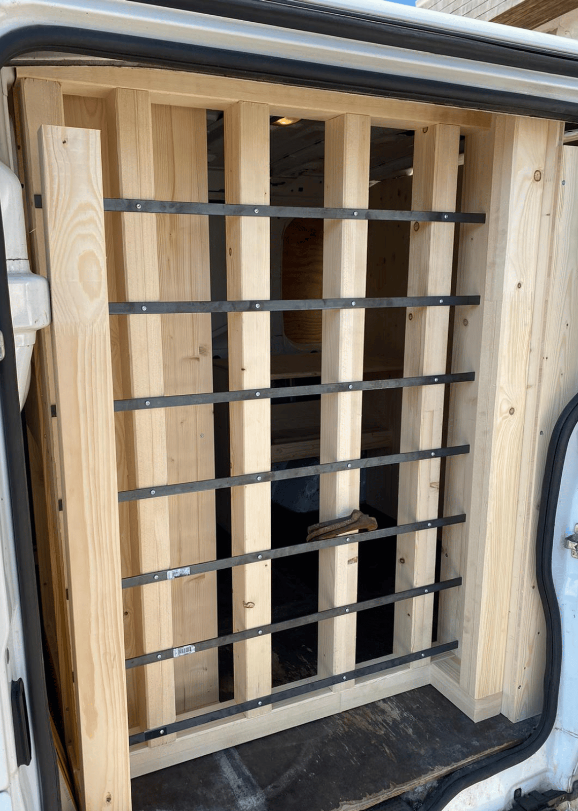 Maréchal ferrant aménagement bus vanwoodcar